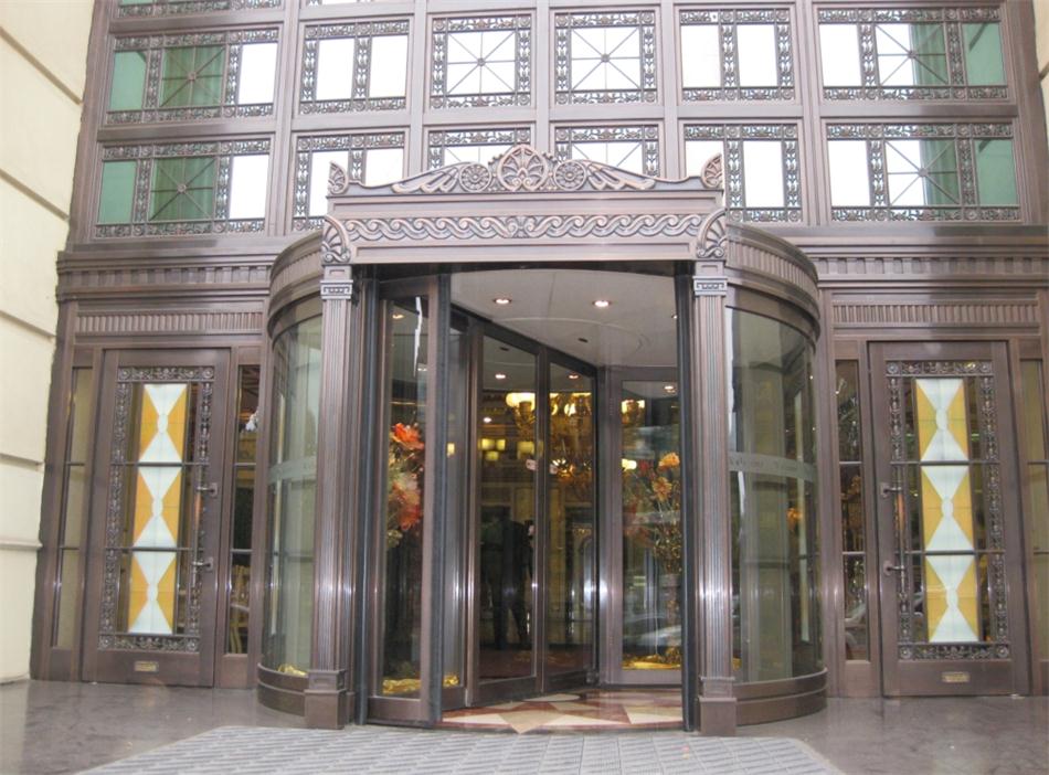 銅門設(shè)計(jì)：體現(xiàn)并映射銅文化之內(nèi)涵！(圖1)